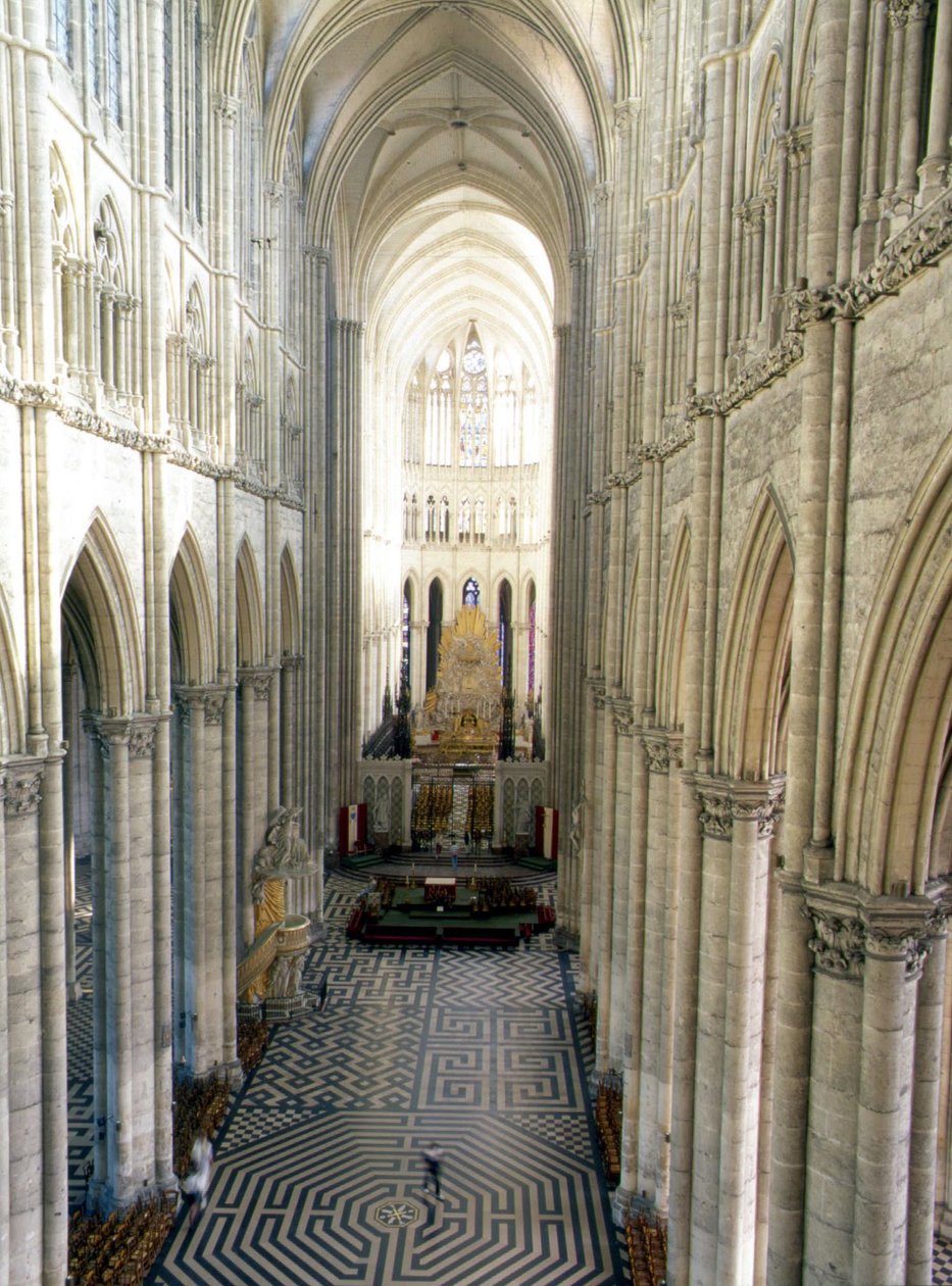 Interno della Cattedrale di Amiens (Somme 80) da French School