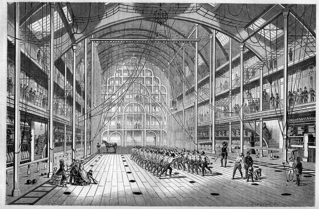 Vista interna della palestra Triat a Parigi da French School