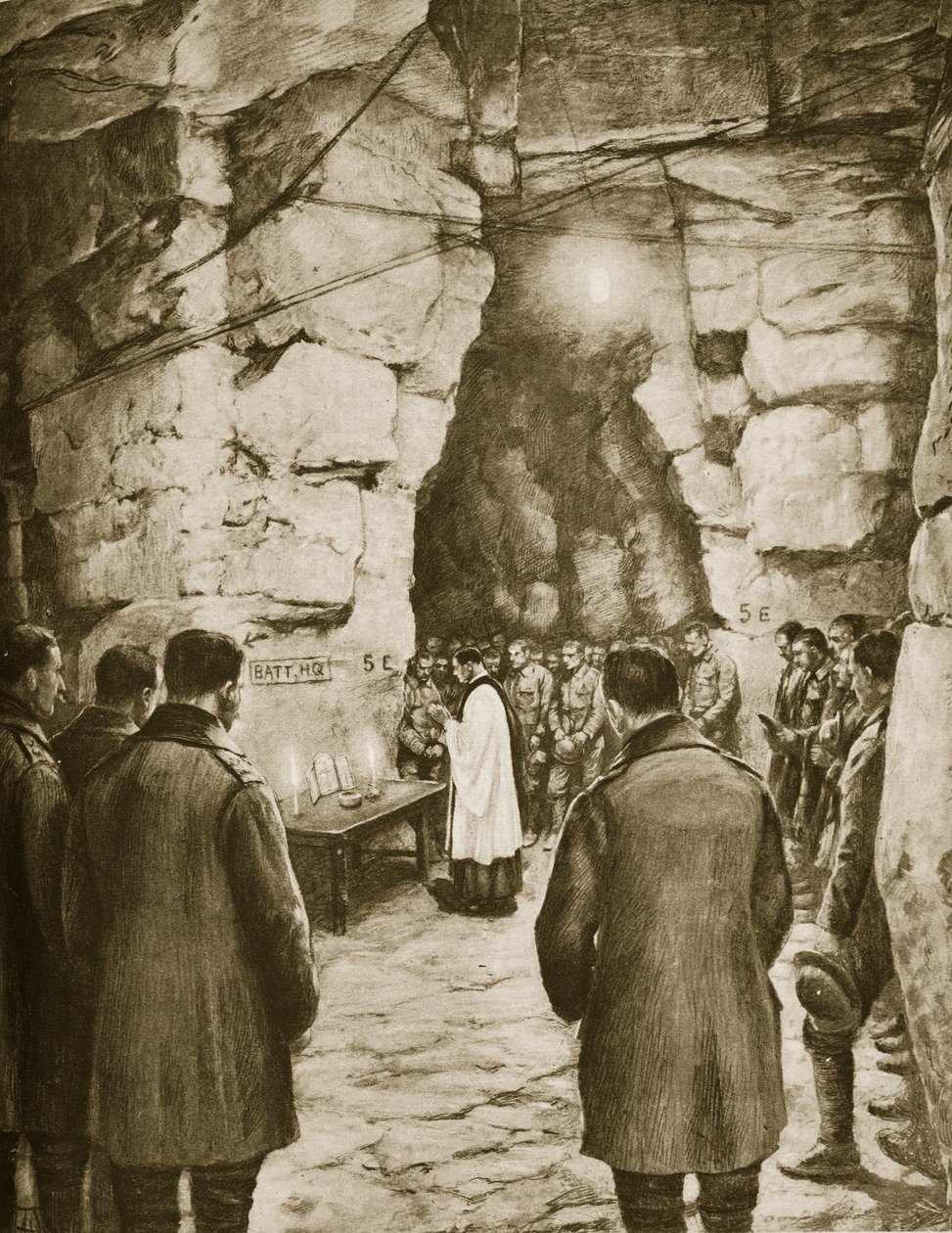 Messa prima della battaglia nelle grotte francesi, 1914-19 da French School