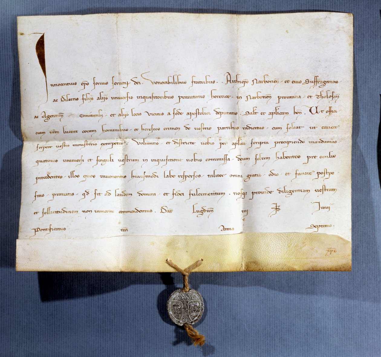 Bolla papale di Papa Innocenzo IV (m.1254) contro gli Albigesi da French School