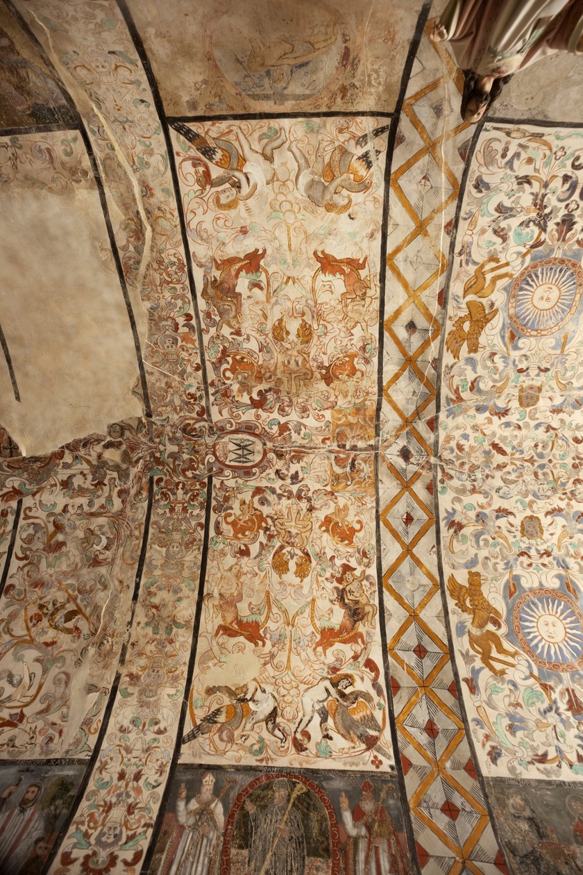 Chiesa parrocchiale (Església de la Mare de Déu de Solers). Interno. La navata, i soffitti. Dipinti murali. XVI secolo (?) da French School