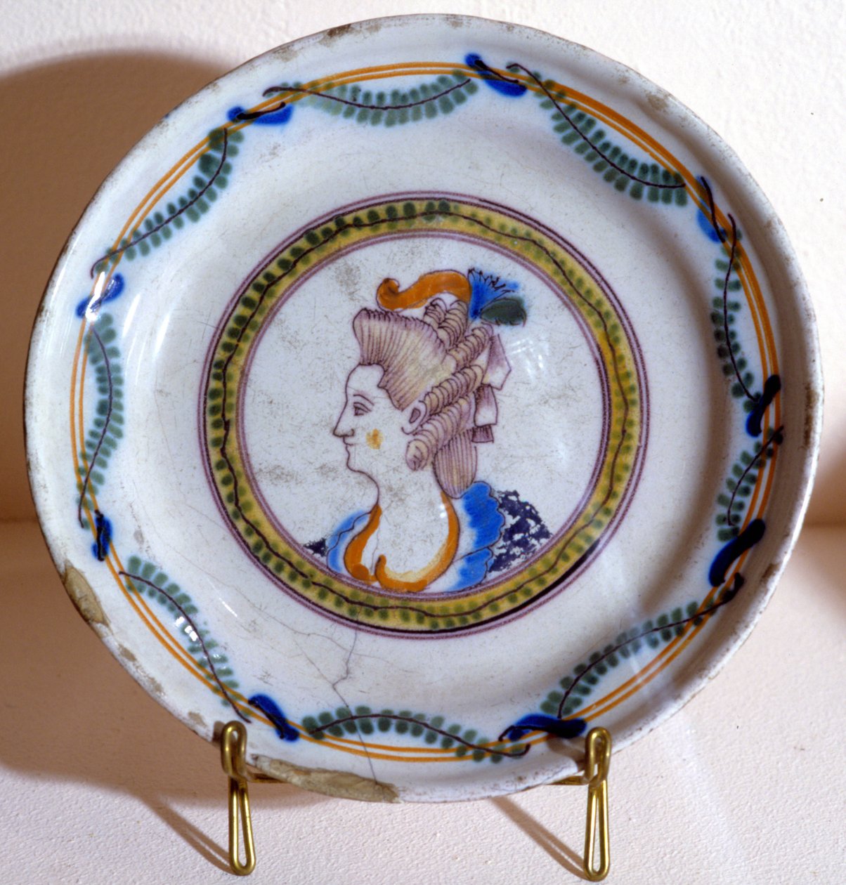 Ritratto di Maria Antonietta - piatto di maiolica da French School