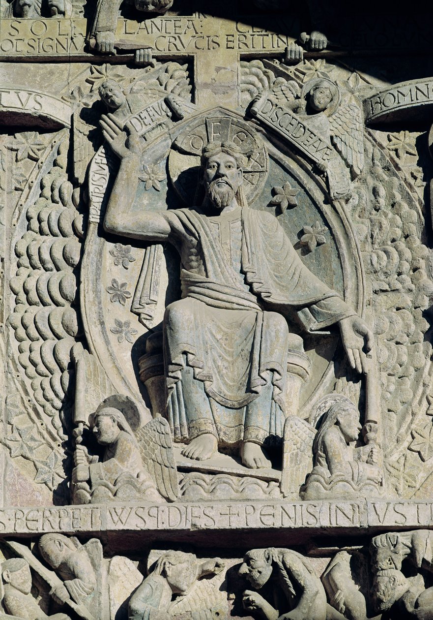 Rilievo raffigurante Cristo in Gloria, (dettaglio) dal Giudizio Universale sul timpano, c.1140 da French School