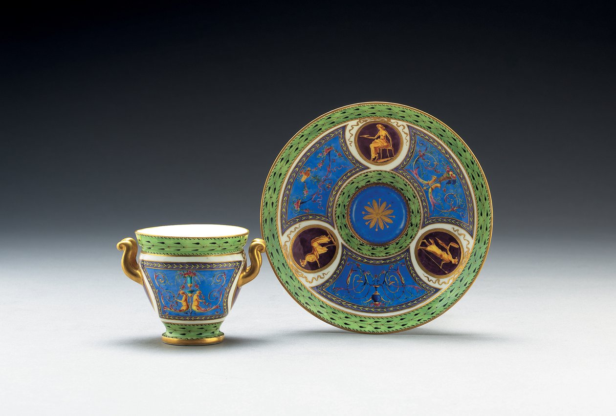 Tazza e piattino a due manici Sevres bleu celeste e verde pallido, 1790 da French School