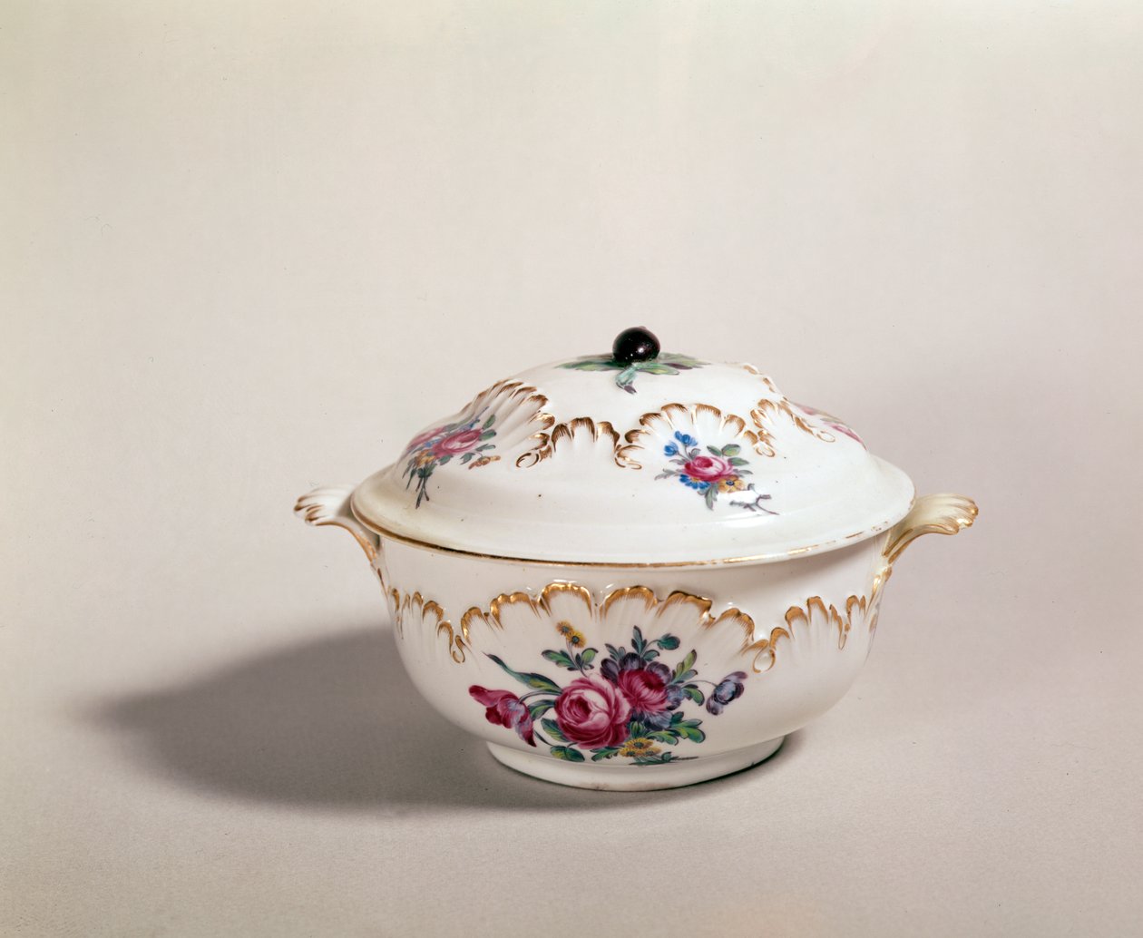 Ciotola di zuppa, realizzata a Tournai, 1775-80 da French School