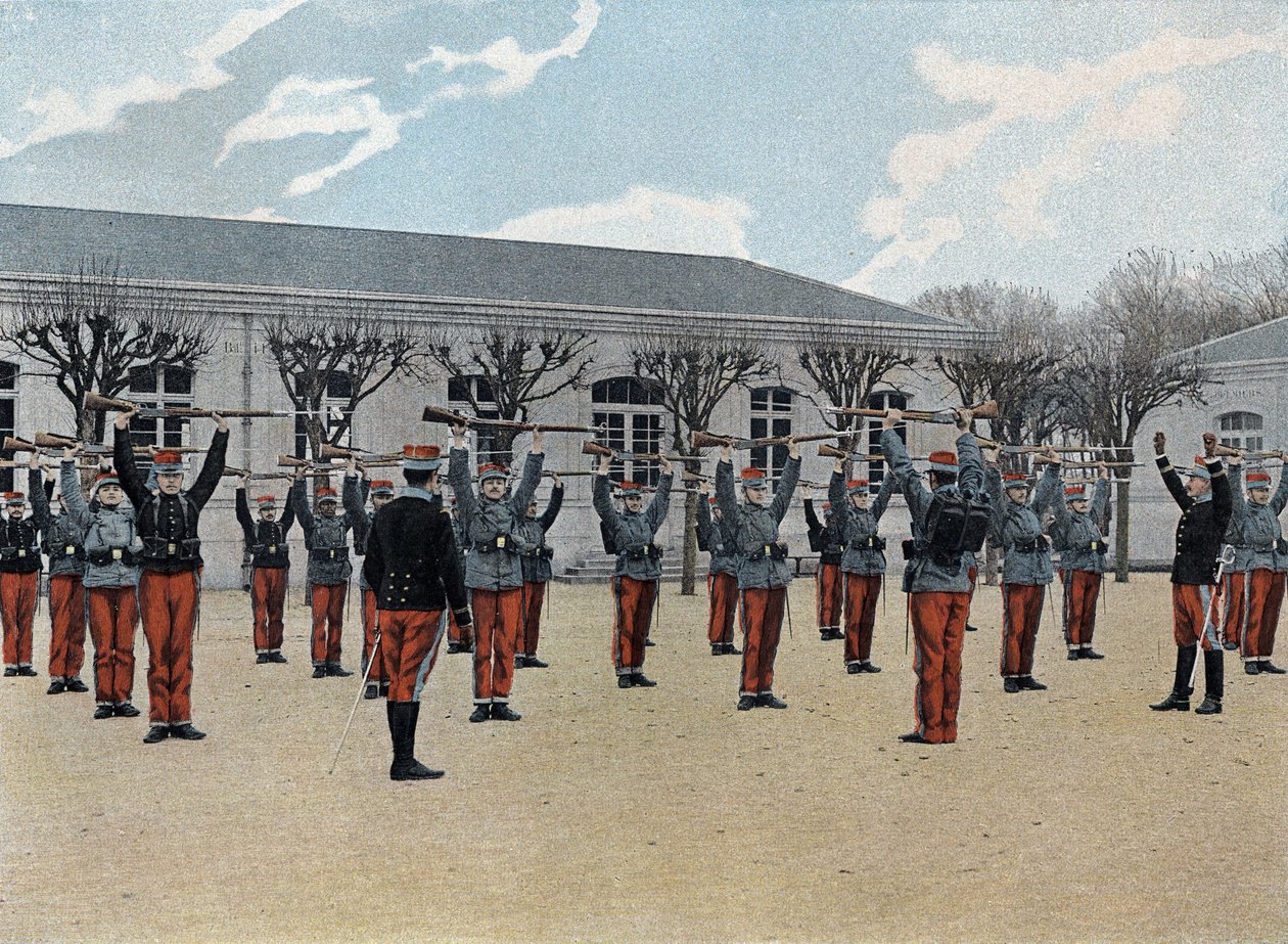 Scuola militare speciale di Saint-Cyr (Saint Cyr), servizio interno: inizio dell