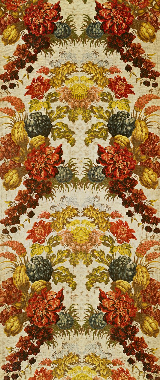 Tessuto con motivo floreale ripetuto, laboratorio di Lione, c.1740 da French School