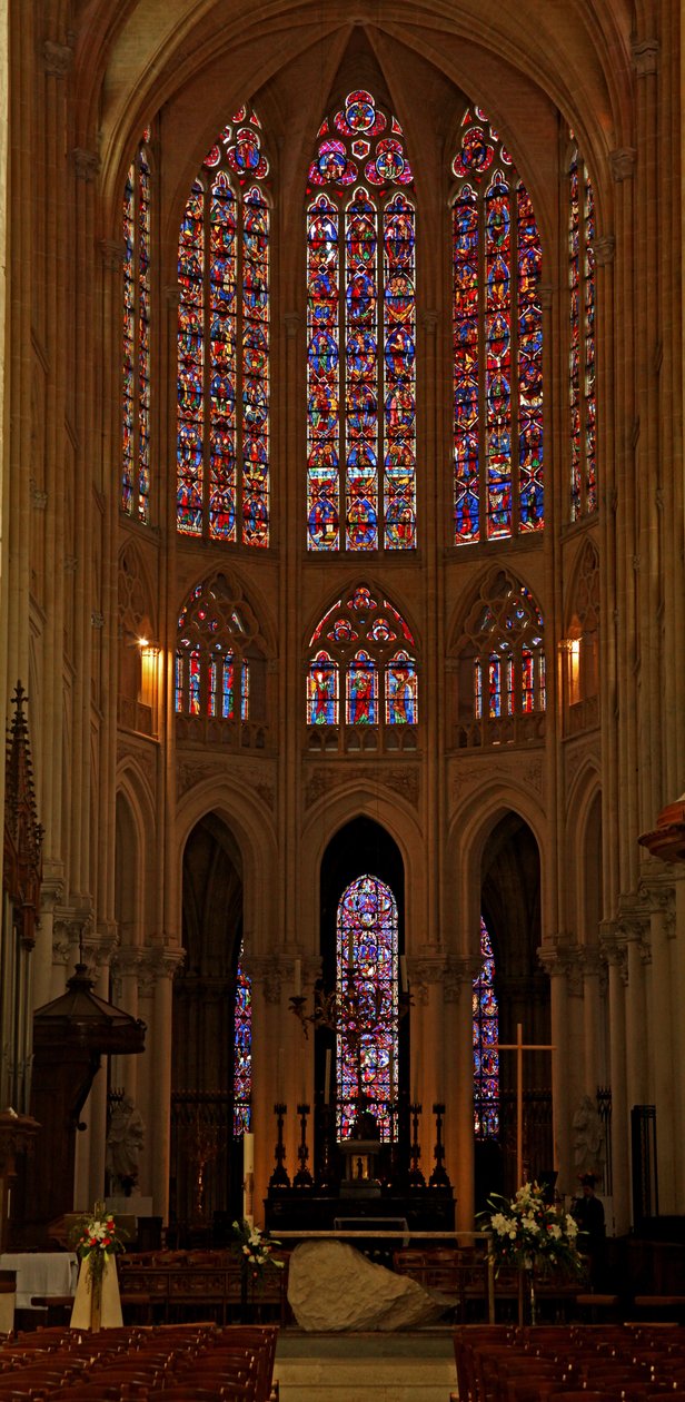 Vista raffigurante una vista del coro da French School
