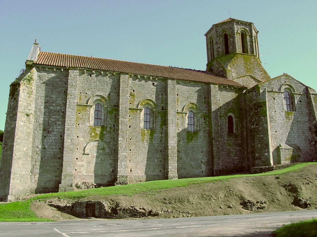 Vista della Chiesa di San Pietro da French School