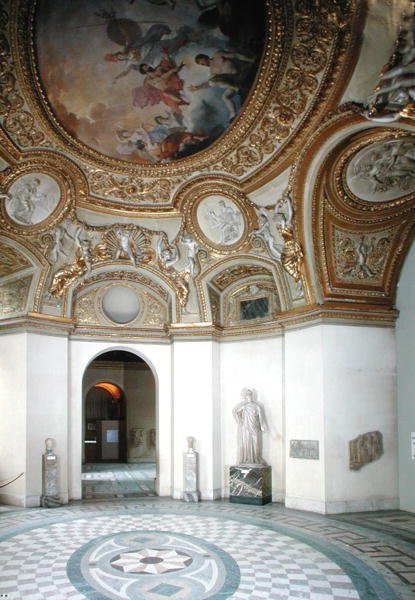 Veduta della Rotonda di Marte con figure in stucco di Michel Anguier da French School