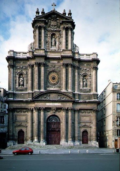 Vista della facciata ovest da French School