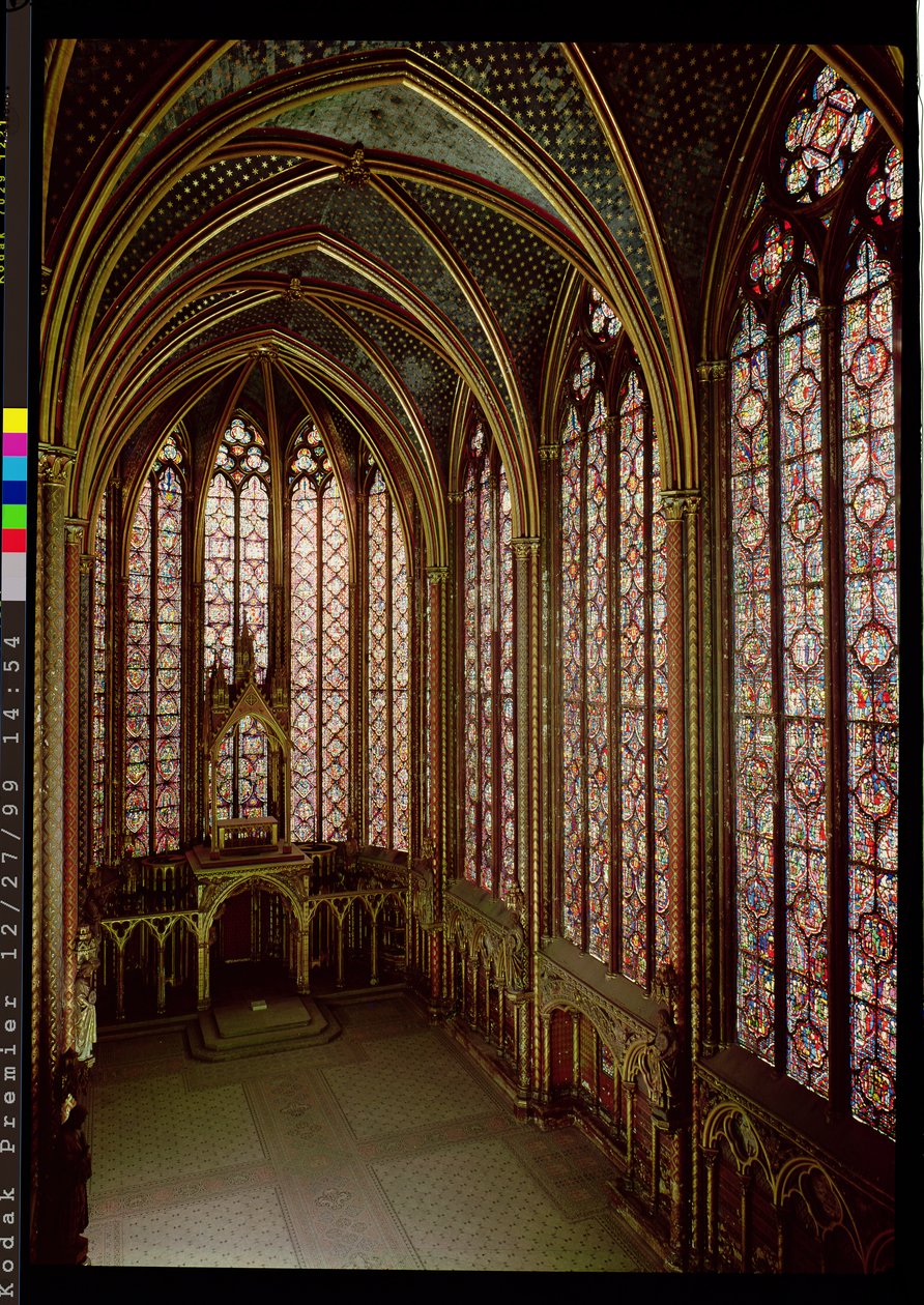 Vista delle vetrate nella cappella superiore, 1246-48 da French School