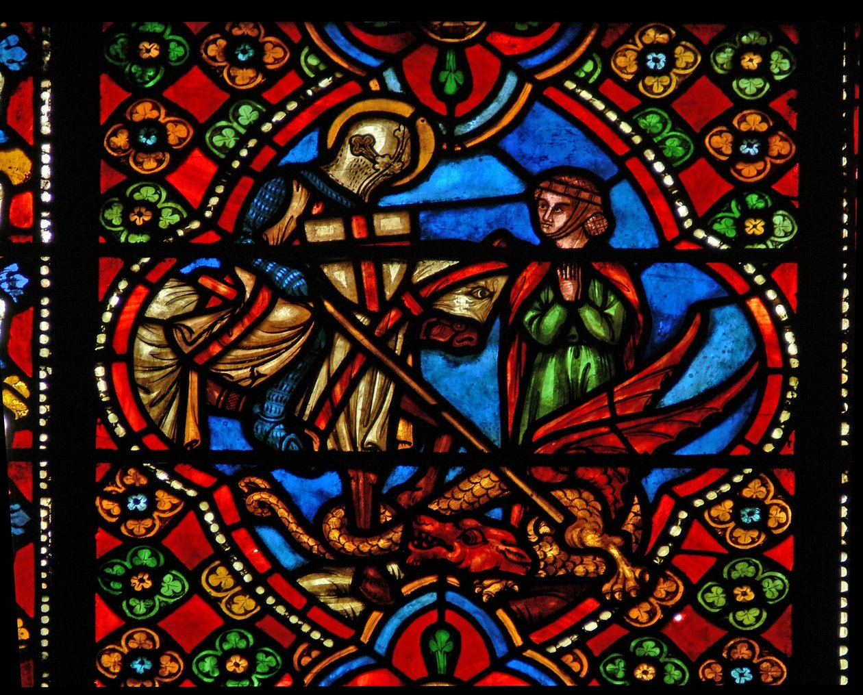 Finestra n3 che raffigura scene della vita di San Giorgio; uccide il drago da French School