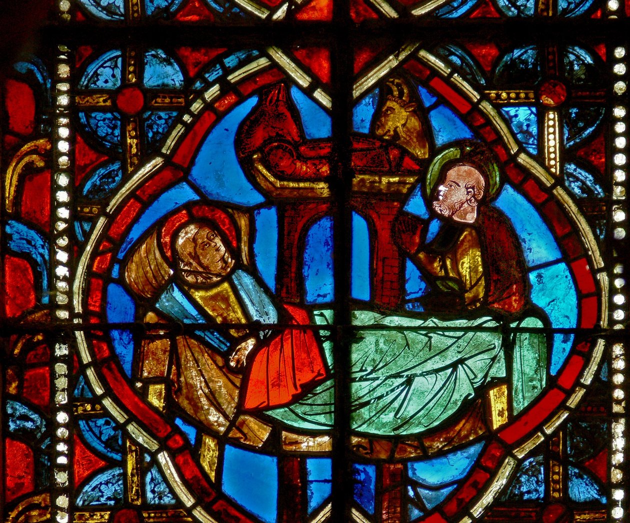 Vetrata s1 raffigurante la Natività da French School