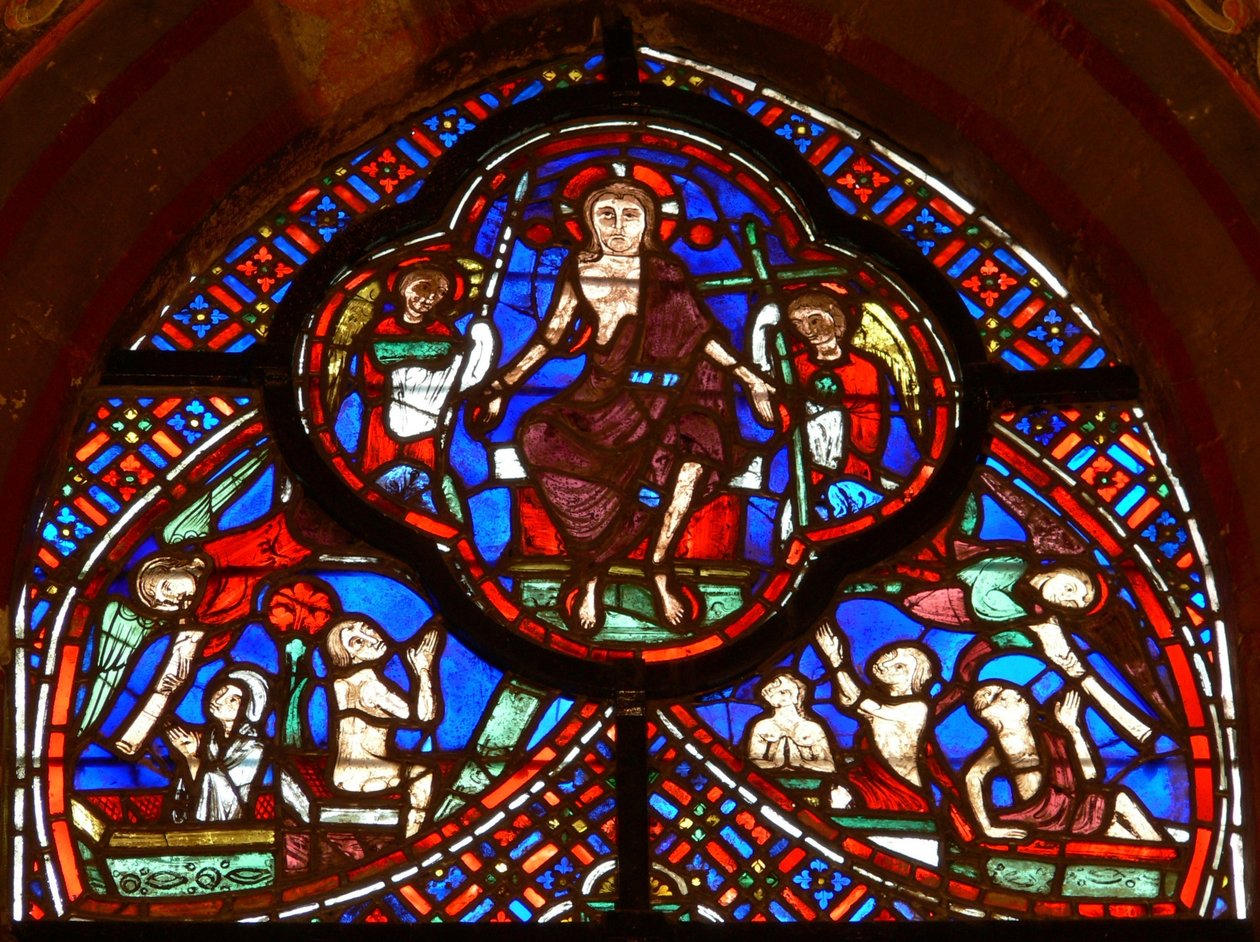 Finestra w0 raffigurante il Giudizio Universale: Cristo e angeli che portano gli strumenti della Crocifissione: lancia e Croce da French School