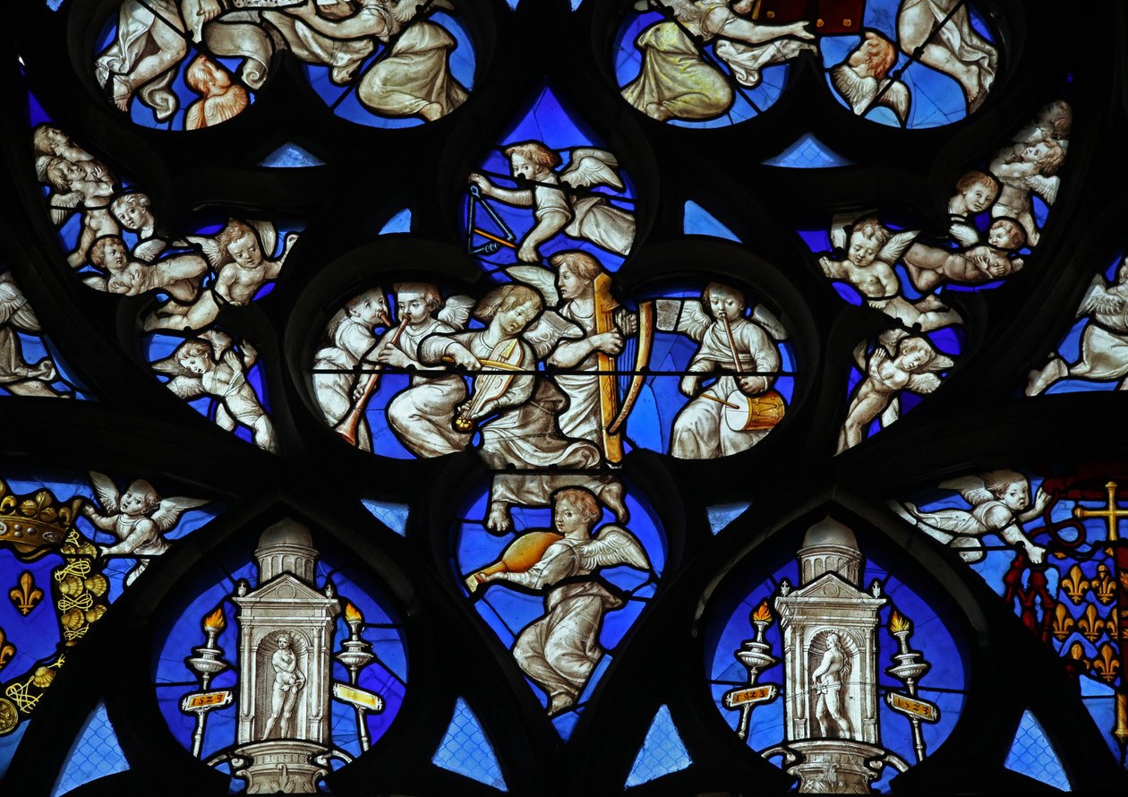 Finestra w32 raffigurante una schiera di angeli da French School