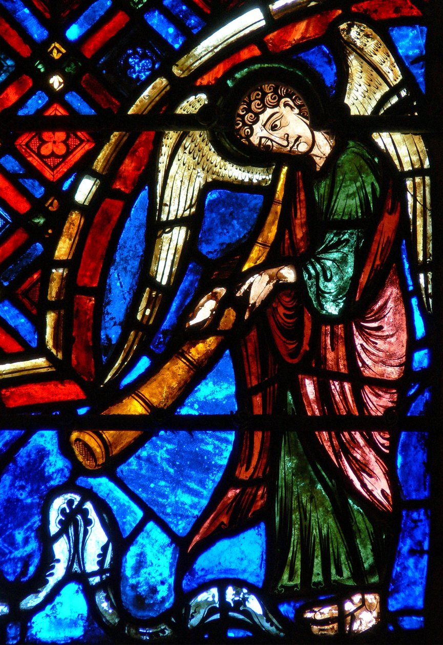 Finestra w4 raffigurante angeli al Giudizio Universale da French School