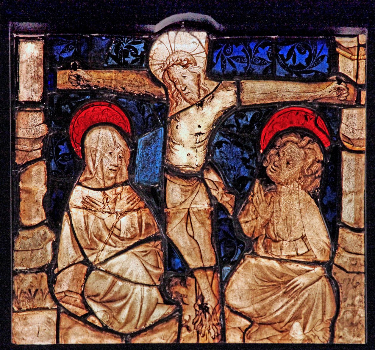 Vetrata w7 raffigurante la Crocifissione, dalla Chiesa di Betton, Bretagna da French School