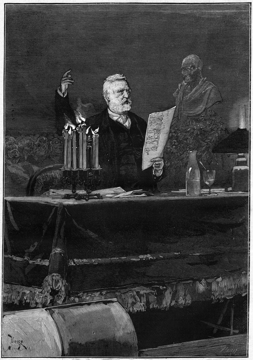 Victor Hugo (1802-1885) parla in occasione del centenario della morte di Voltaire, al Theatre de la Gaite a Parigi il 30 maggio 1878. Incisione in "Le Monde Illustré" n.1106 dell