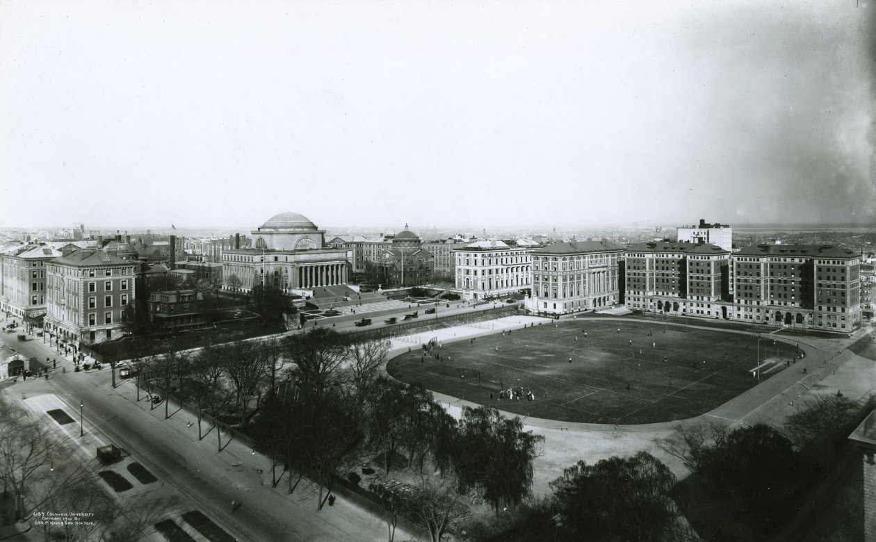 Campus della Columbia University da sud-ovest, New York City, 1910 da G.P. Hall und Sohn