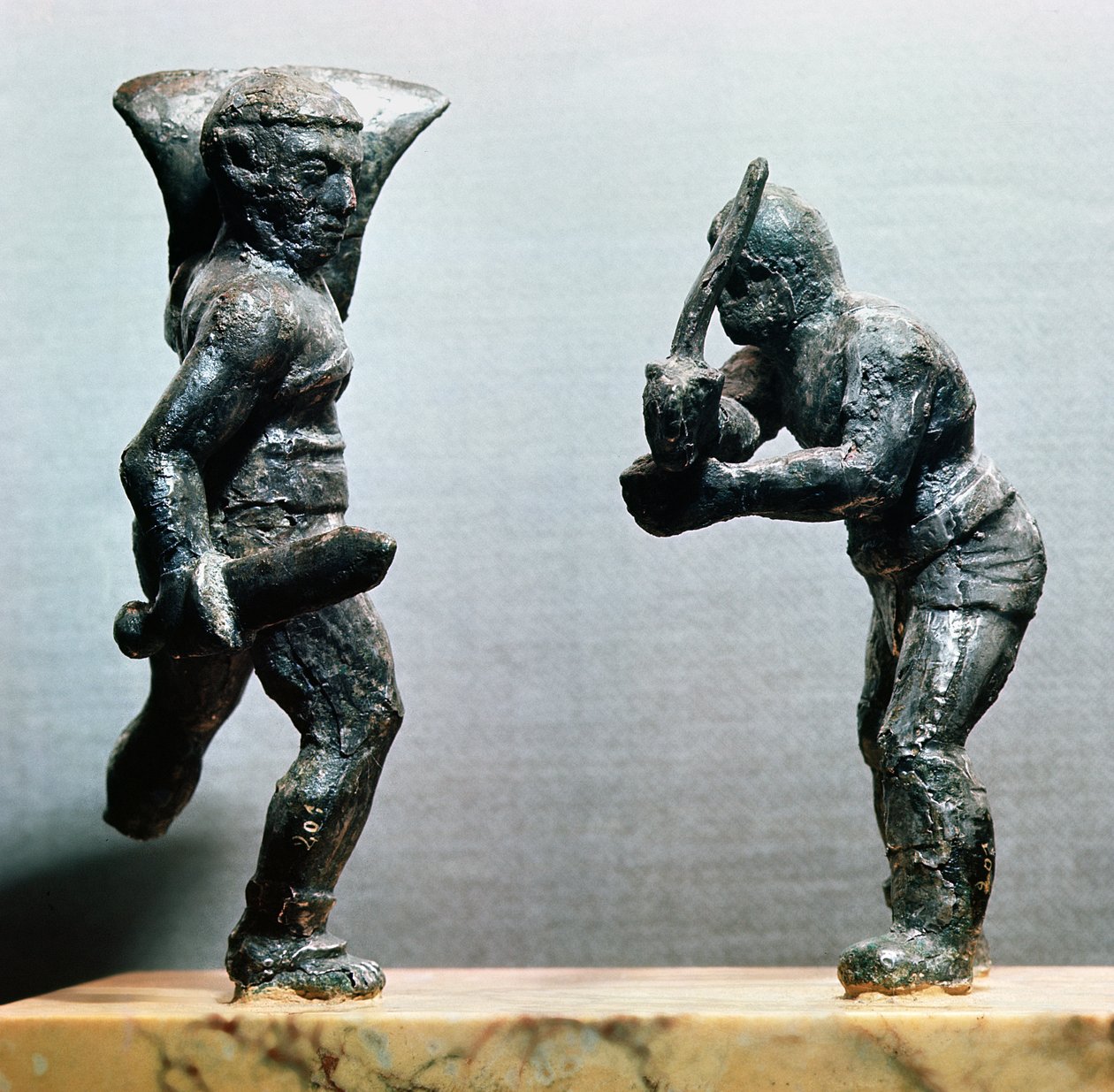 Due gladiatori in combattimento da Gallo Roman