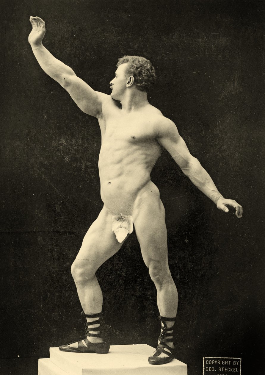 Eugen Sandow, in posa classica greco-romana, c.1894 da George Steckel