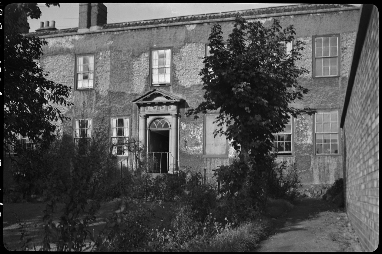 Clarence Hotel, Lead Yard, Darlington, 1942 da George Bernard Wood