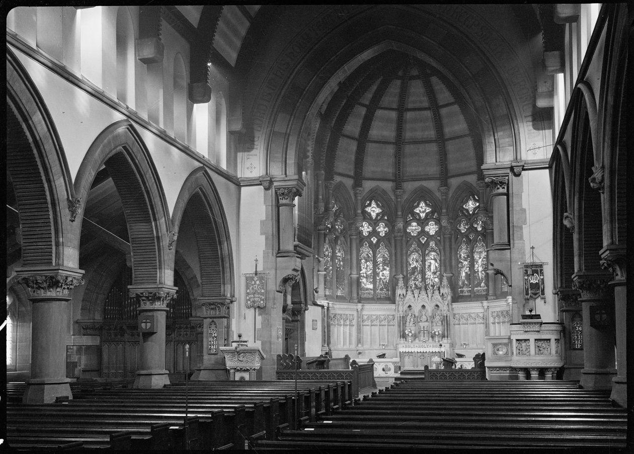 Chiesa di San Clemente, Chapeltown Road, Sheepscar, Leeds, 1942 da George Bernard Wood