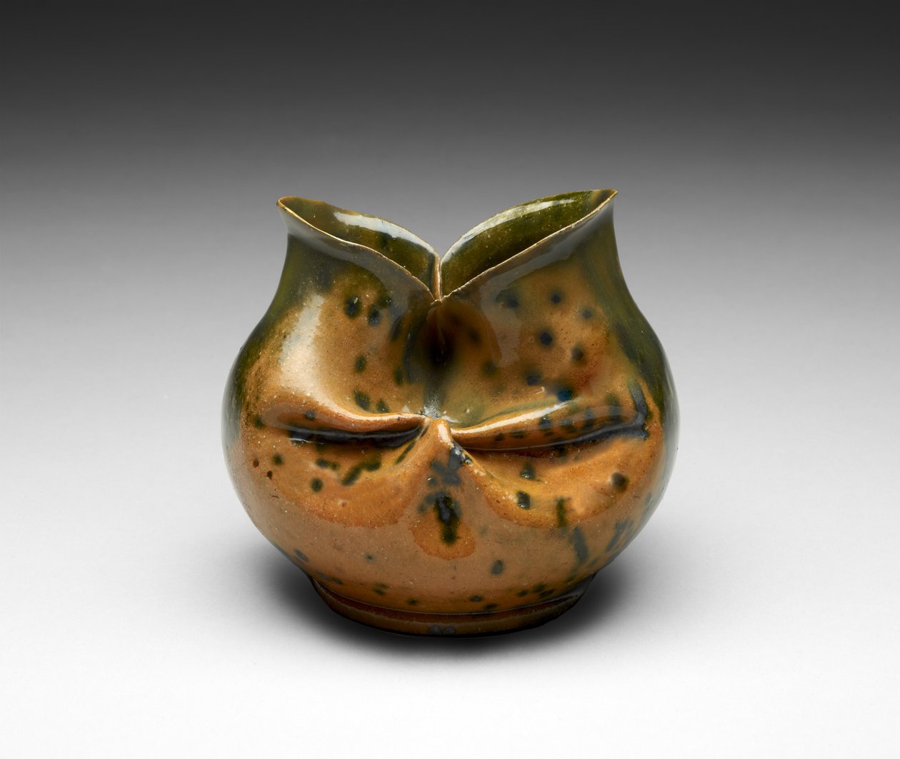 Senza titolo, c. 1900 da George E. Ohr