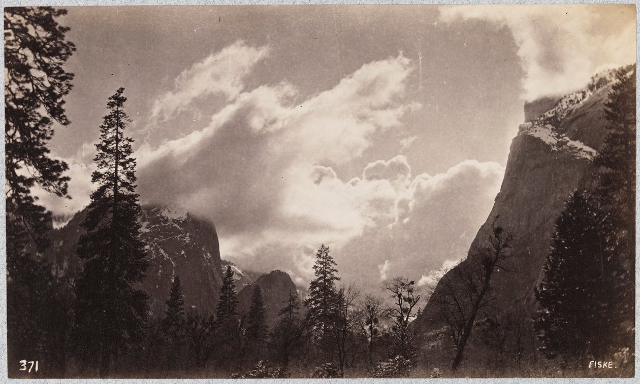Valle dello Yosemite, con le nuvole da George Fiske