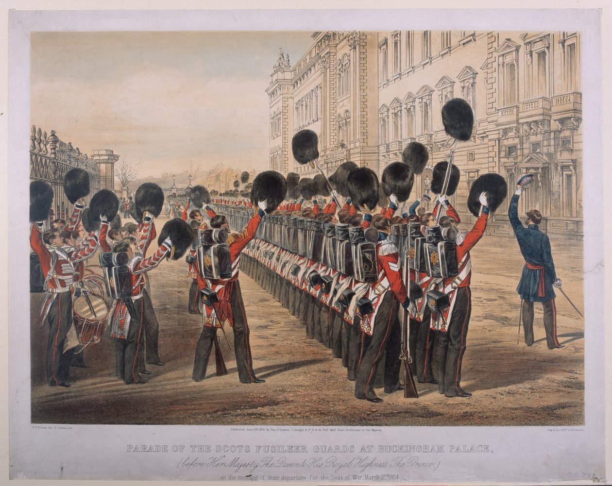 Parata delle Guardie Fusiliere Scozzesi a Buckingham Palace la mattina della loro partenza per il fronte, 2 marzo 1854, inciso da E. Walker, pubblicato da Colnaghi und Co., 1854 da George Housman Thomas