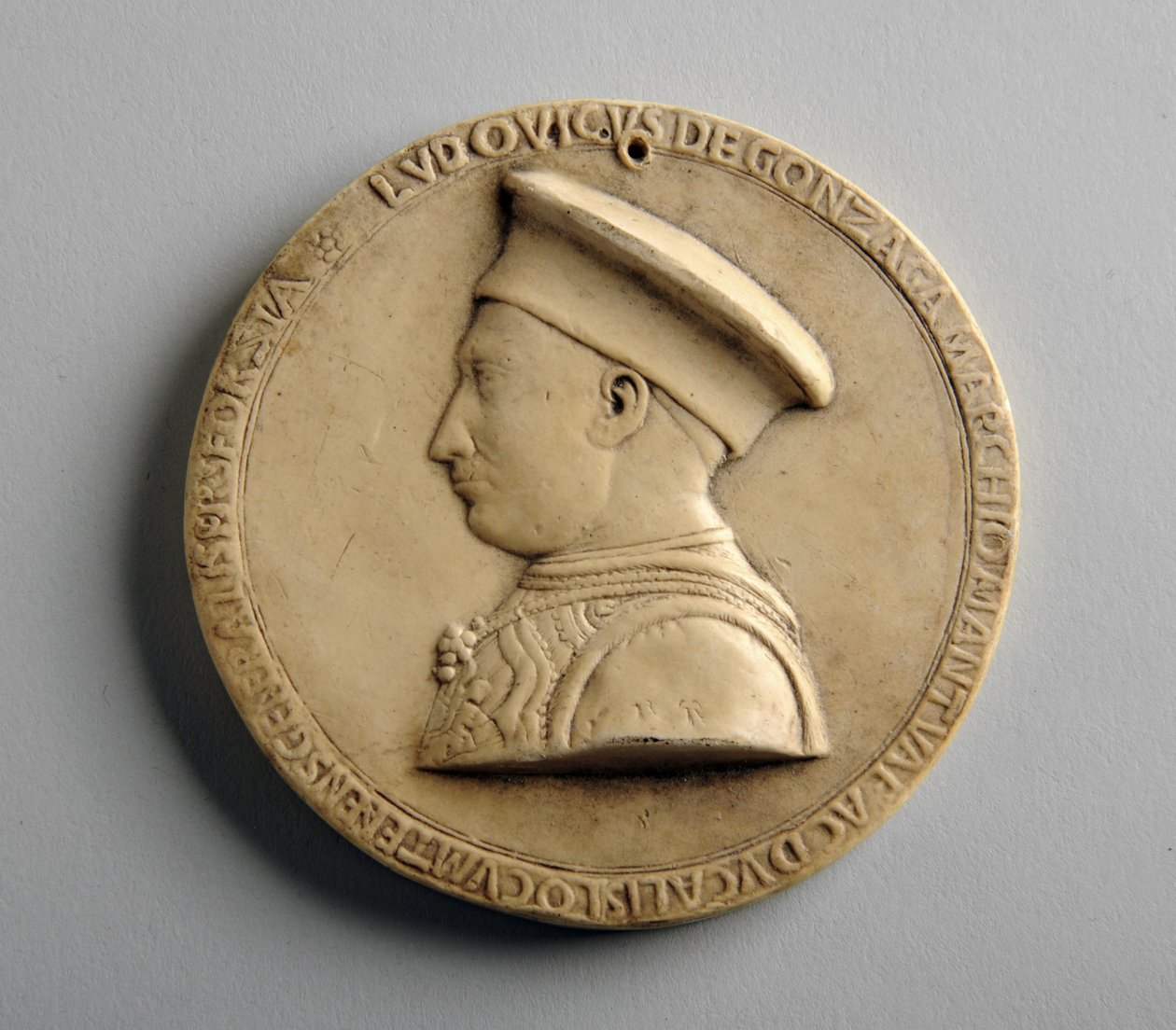 Medaglione in gesso da George James Frampton