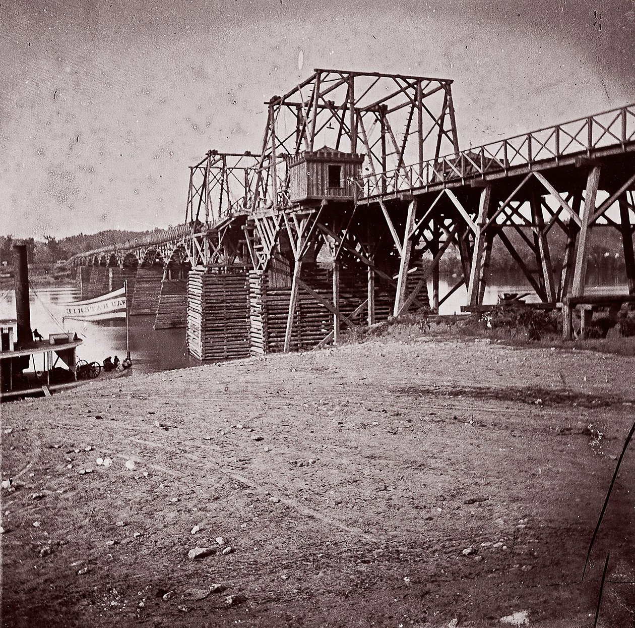 Ponte sul fiume Tennessee a Chattanooga, ca. 1864 da George N. Barnard