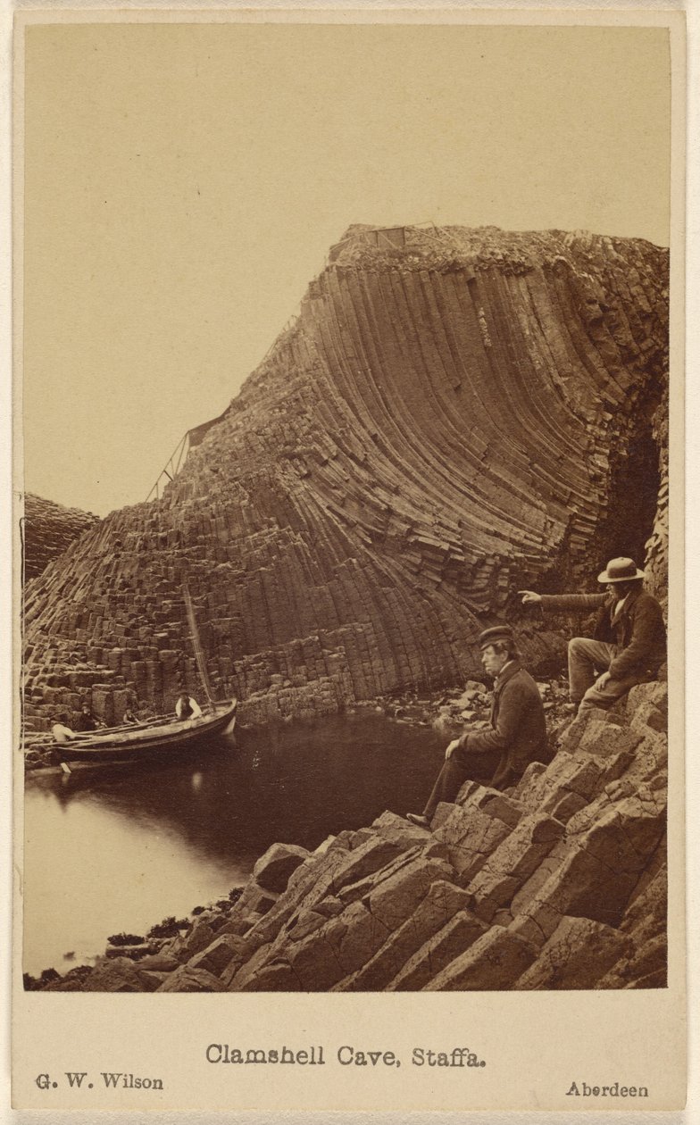 Grotta Clamshell, Staffa da George Washington Wilson