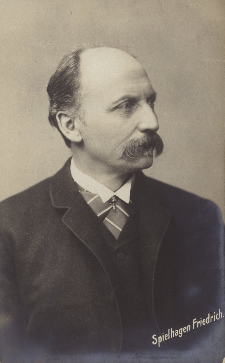 Friedrich Spielhagen (1829-1911), romanziere e traduttore tedesco (foto b/n) da German Photographer