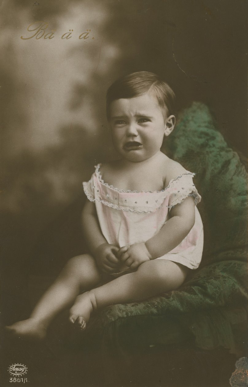 Cartolina di un bambino che piange, inviata nel 1913 (foto colorata a mano) da German Photographer