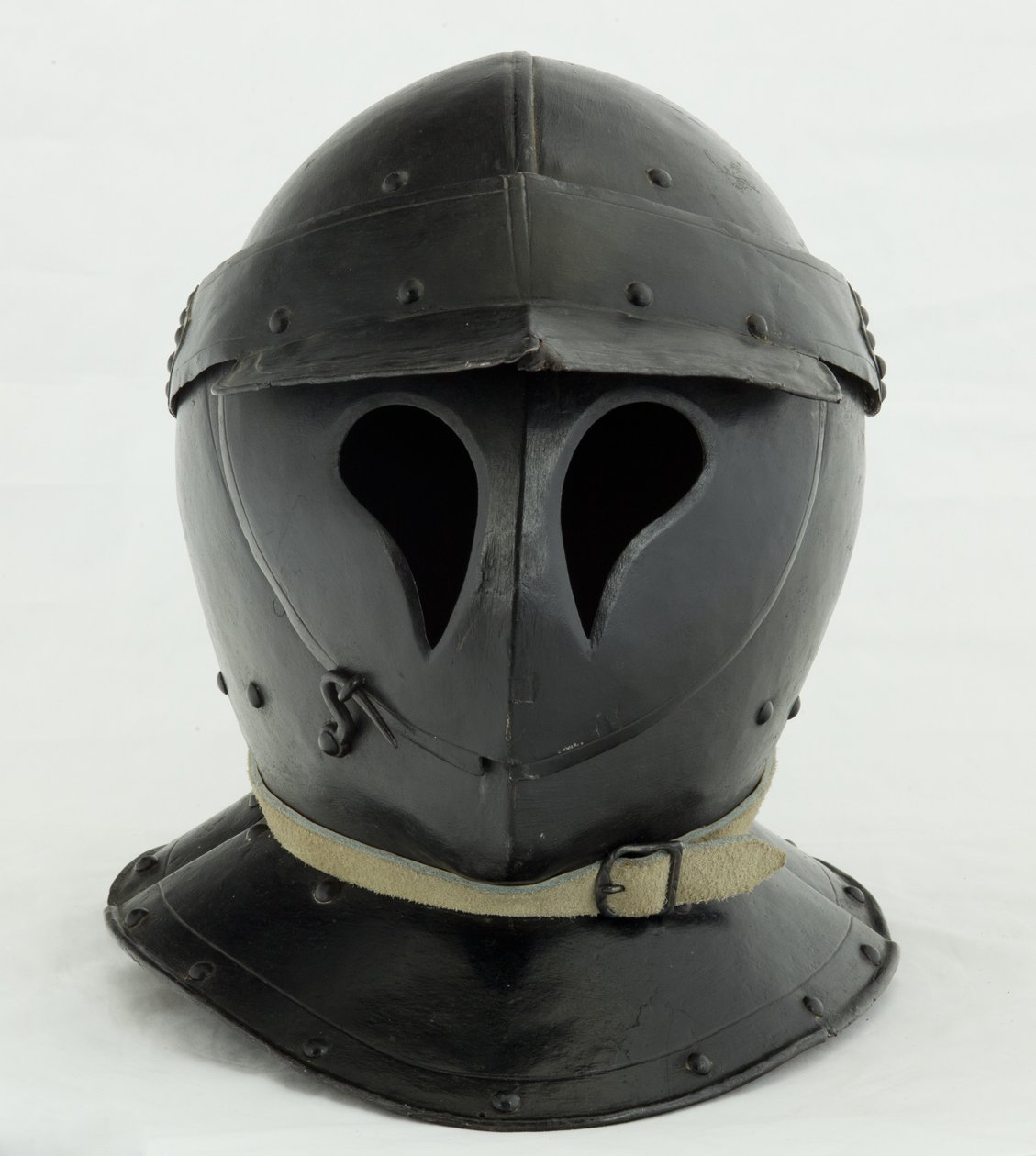 Burgonet Chiuso di Forma 