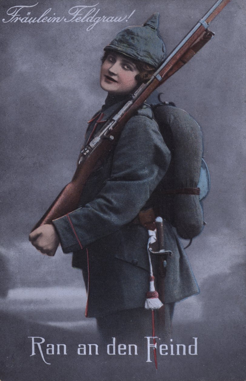 Ragazza tedesca in uniforme militare (foto a colori) da German School
