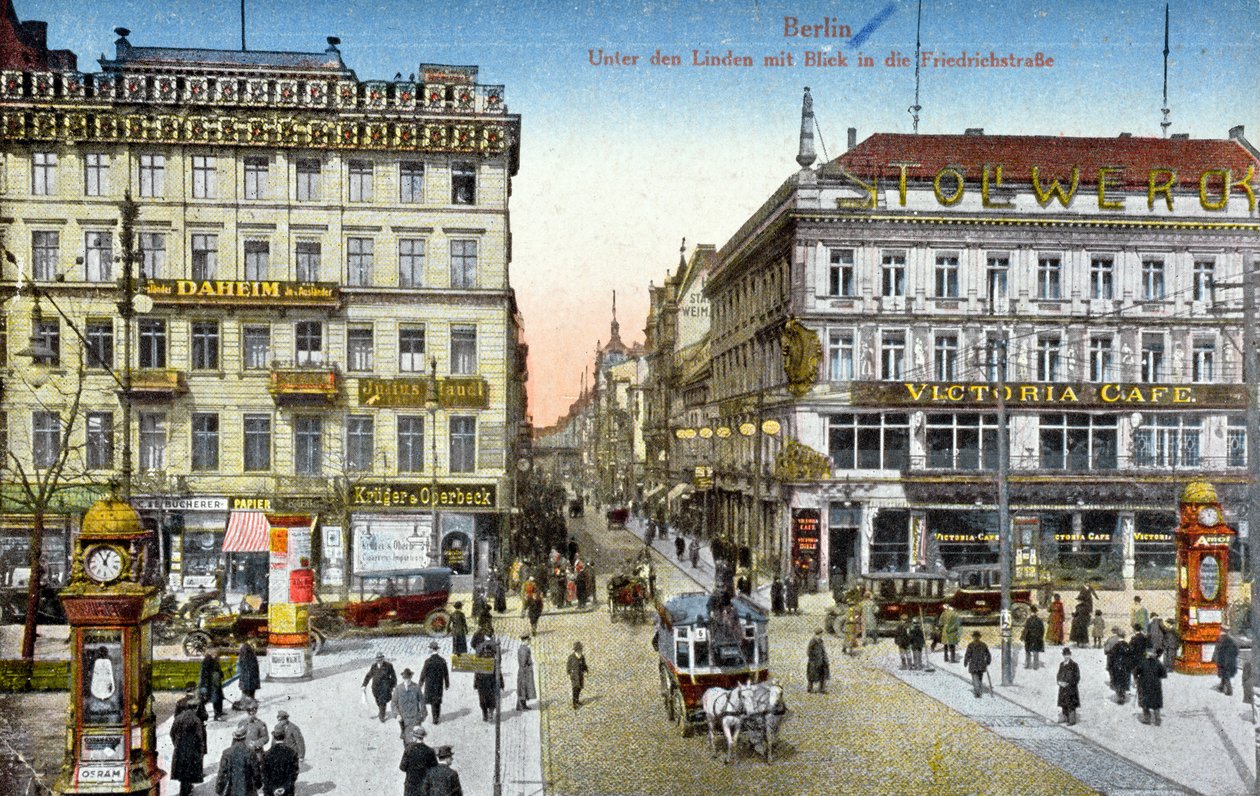 Cartolina che raffigura Unter den Linden e la Friedrichstrasse a Berlino, c.1910 da German School