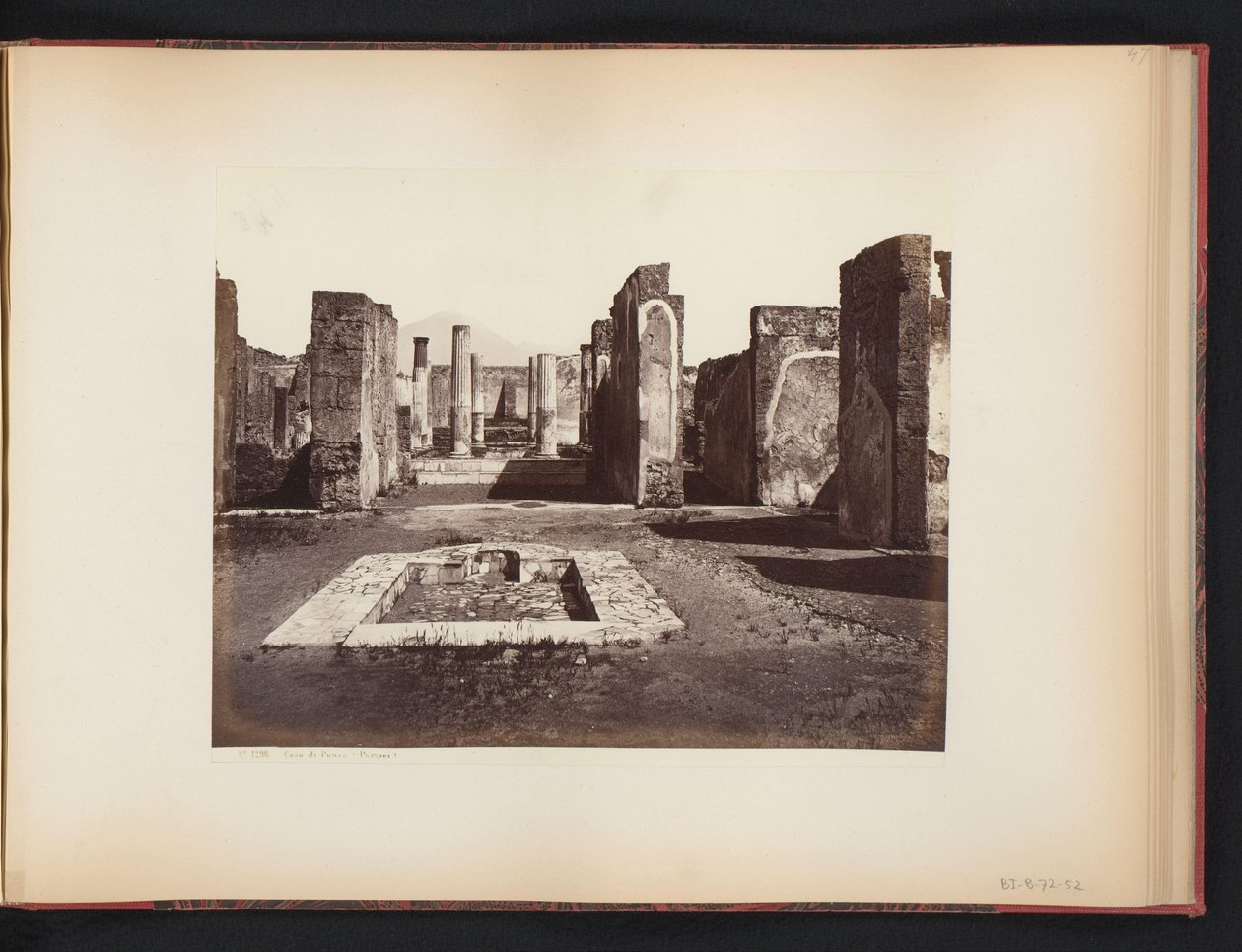 Veduta delle rovine della Casa di Pansa a Pompei, Italia da Giorgio Sommer (attributed to)