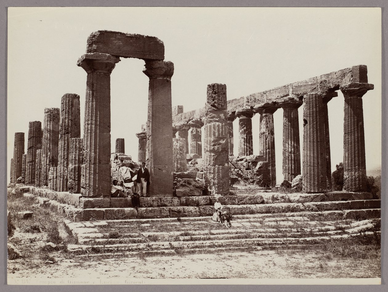 Agrigento: Tempio di Giunone Lacinia, Girgenti, n. 1347 da Giorgio Sommer