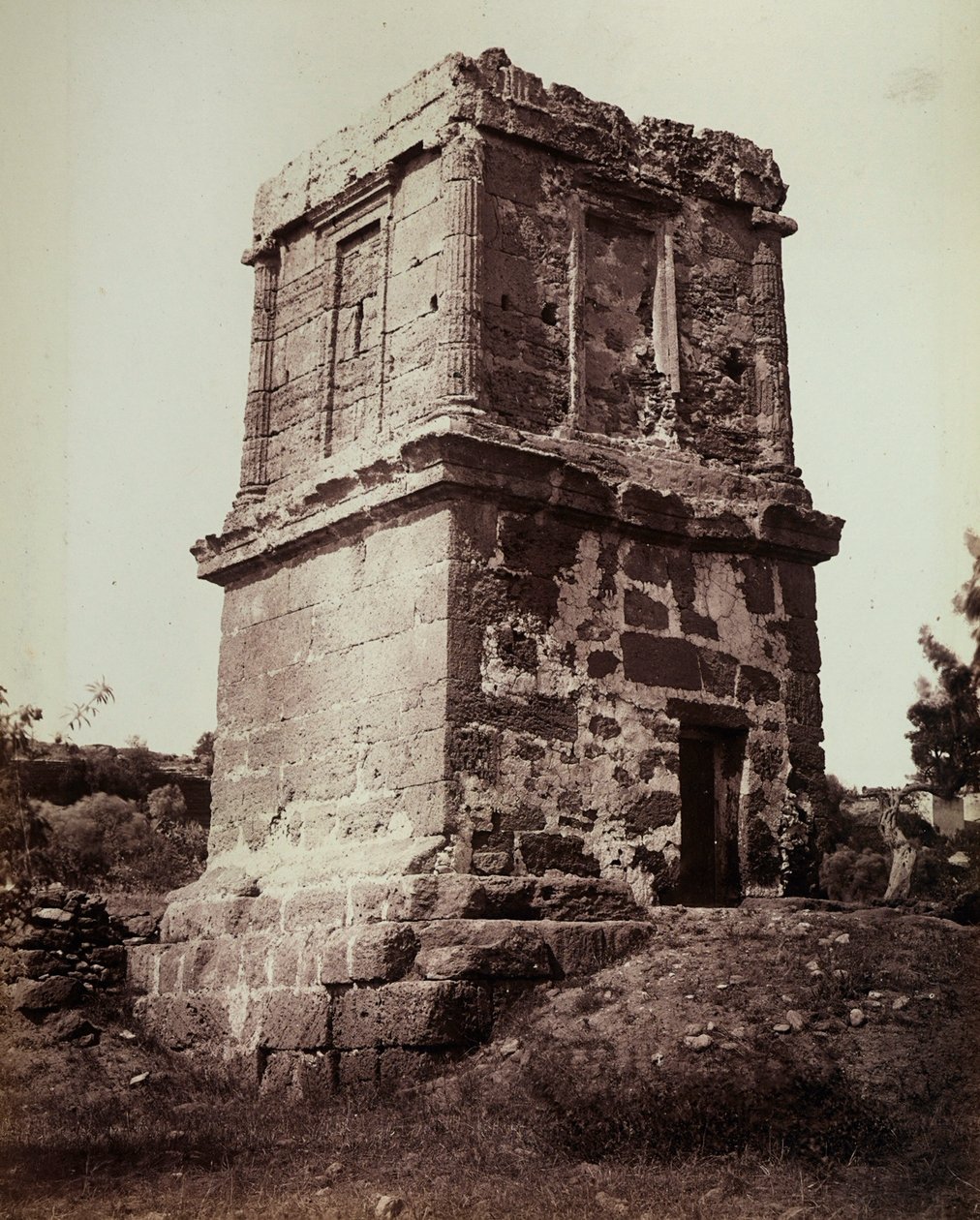 La Tomba di Terone, Valle dei Templi, Agrigento da Giorgio Sommer