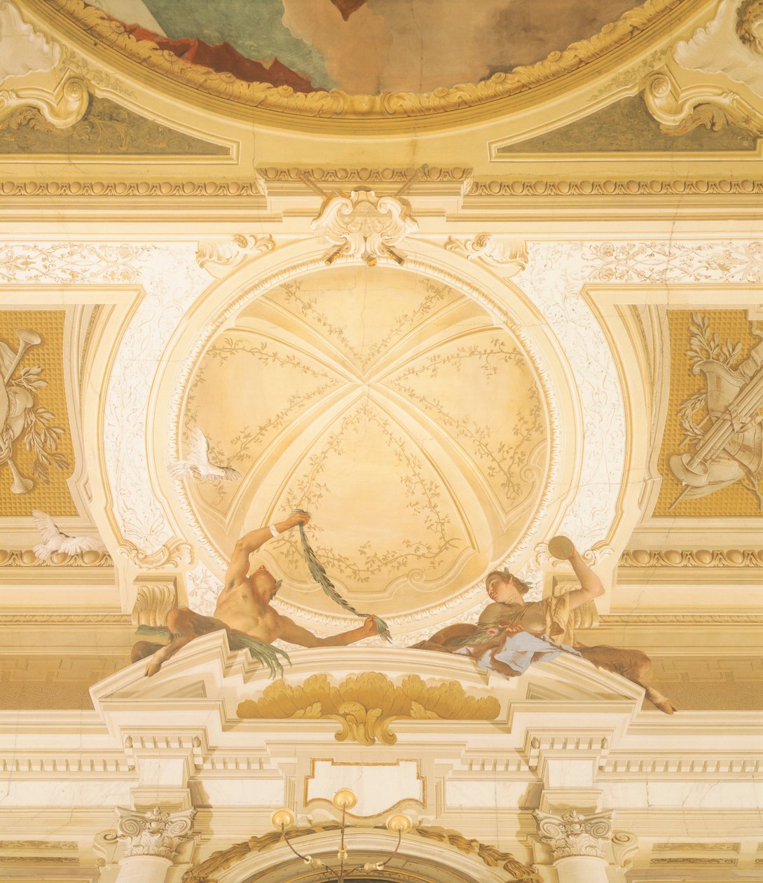 Dettaglio di affreschi sul soffitto della sala da ballo, Villa Pisani, Stra, Venezia da Giovanni Battista Tiepolo