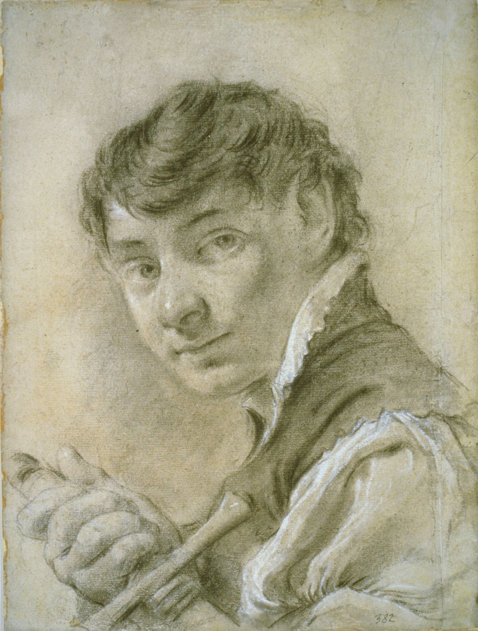 Ritratto di giovane uomo che impugna una spada, 1735 circa (gesso bianco e nero con carboncino su carta) da Giovanni Battista Piazzetta
