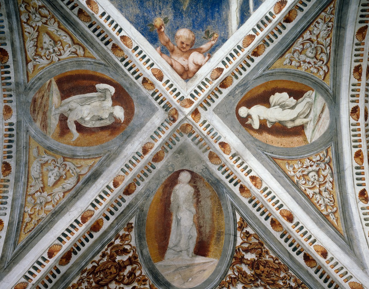 Nicchie a mosaico e statue, Dettaglio degli affreschi di Girolamo Romanino, commissionati da Bernardo Clesio da Girolamo Romanino
