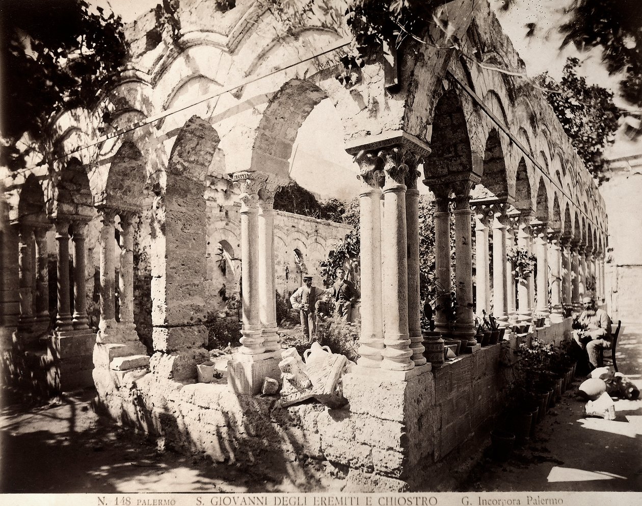 Chiostro della Chiesa di San Giovanni degli Eremiti a Palermo da Giuseppe Incorpora