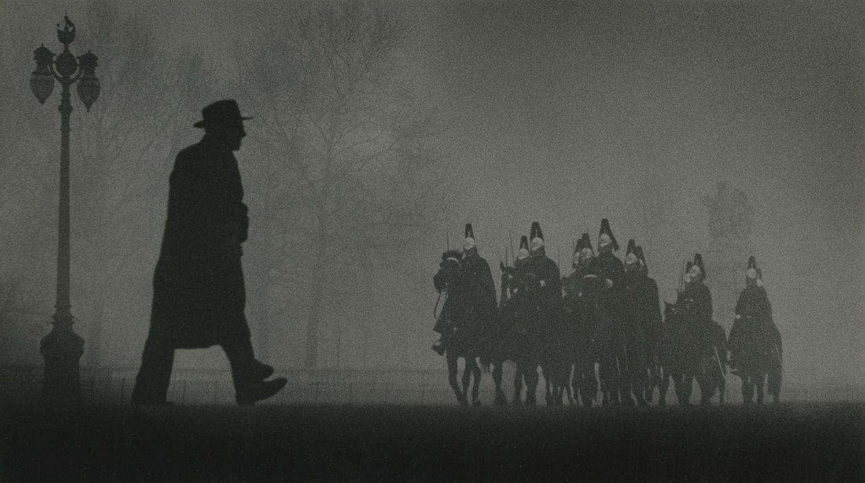 Guardie a cavallo nel St. James Park, Londra da Godfrey Macdominic