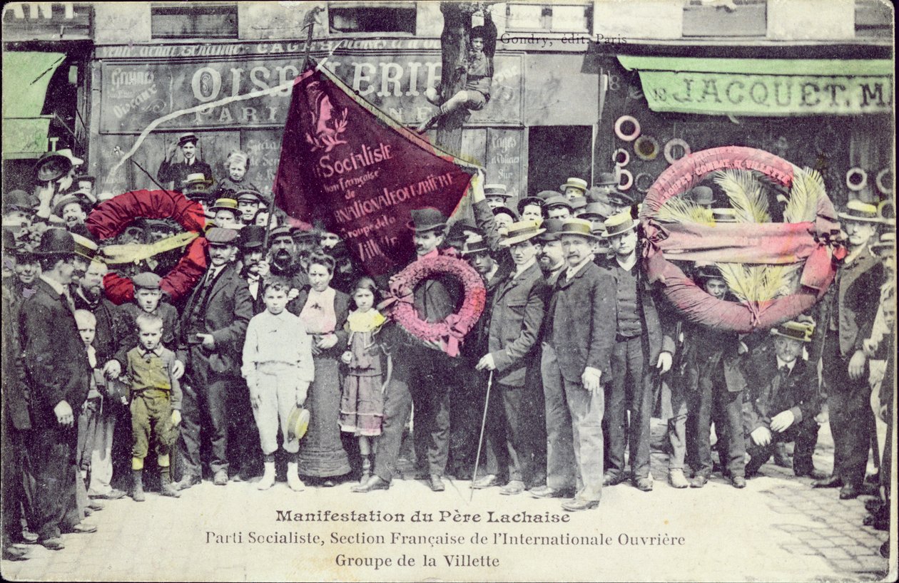 Dimostrazione al Père-Lachaise per la commemorazione della Comune di Parigi, dal Partito Socialista, Sezione Francese dell