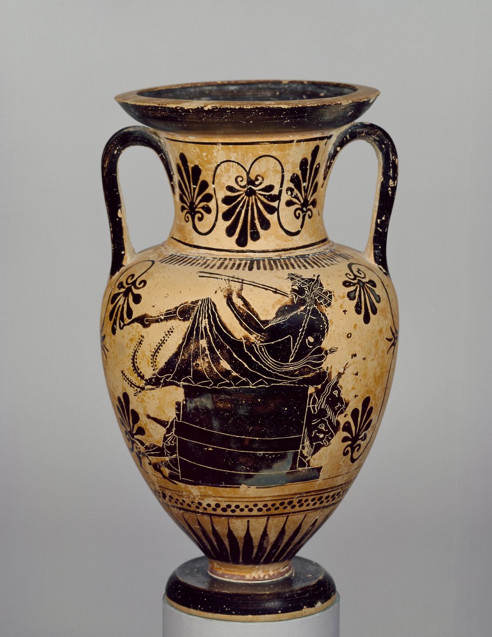 Anfora attica a figure nere un musicista che suona i flauti (ceramica) da Greek