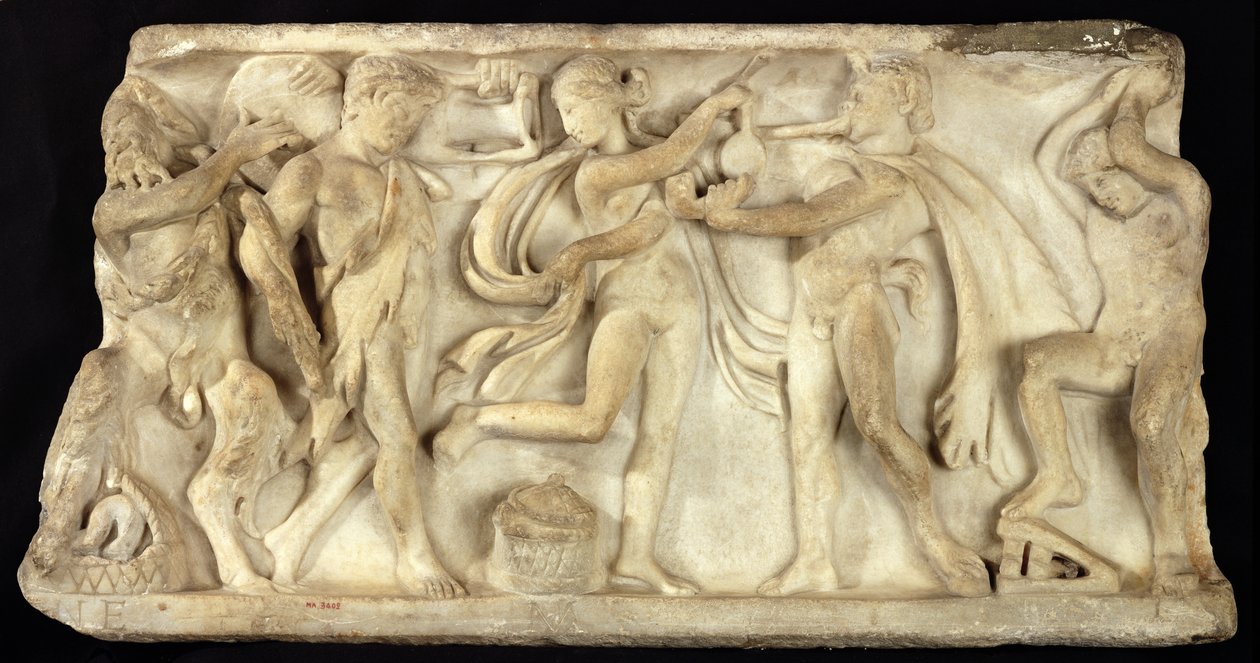 Frammento di un sarcofago che raffigura satiri e una menade da Greek